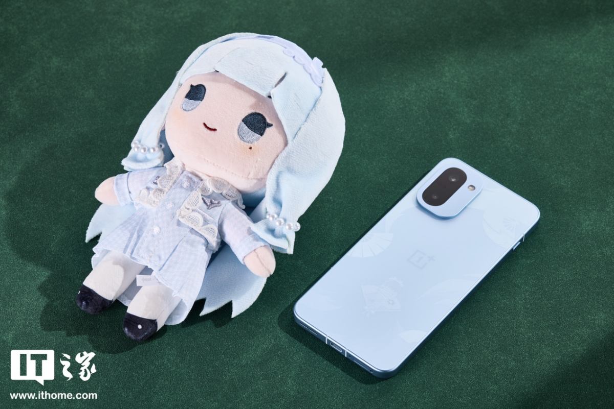 一加Ace 6T原神定制机开箱图赏：“白鹭公主”神里绫华再临_一加Ace 6T原神定制机开箱图赏：“白鹭公主”神里绫华再临_