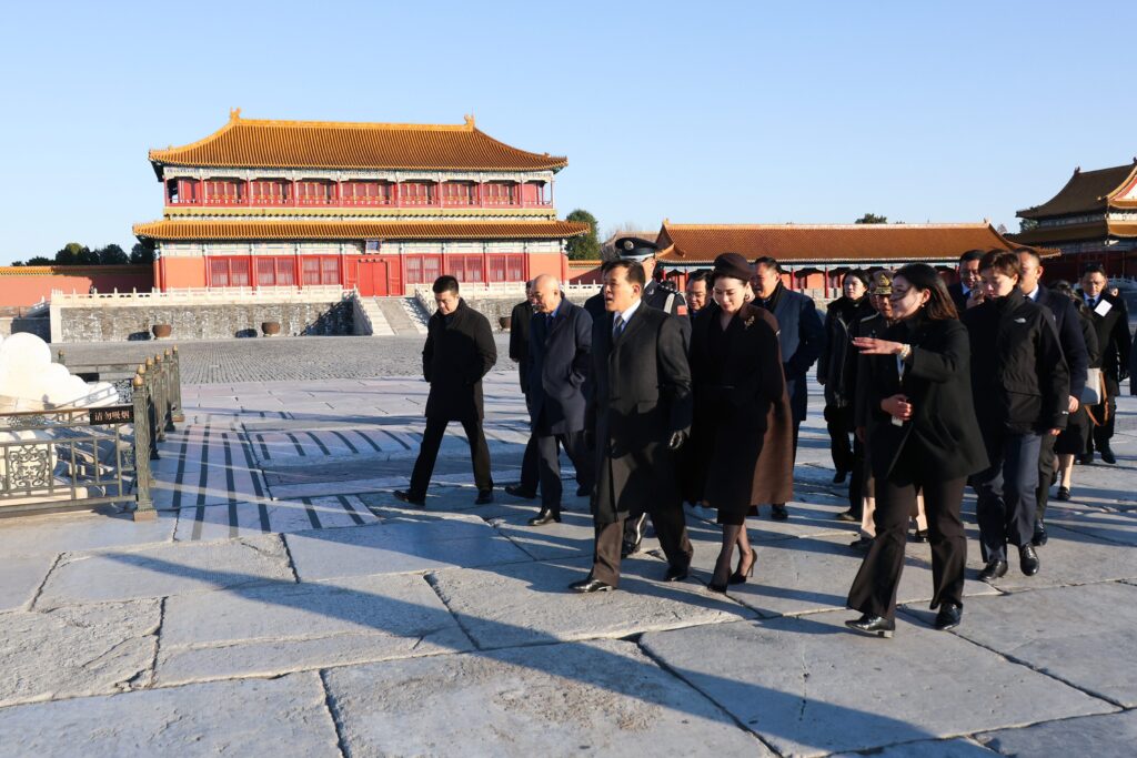 _泰国王宫和北京故宫_泰国华人太后