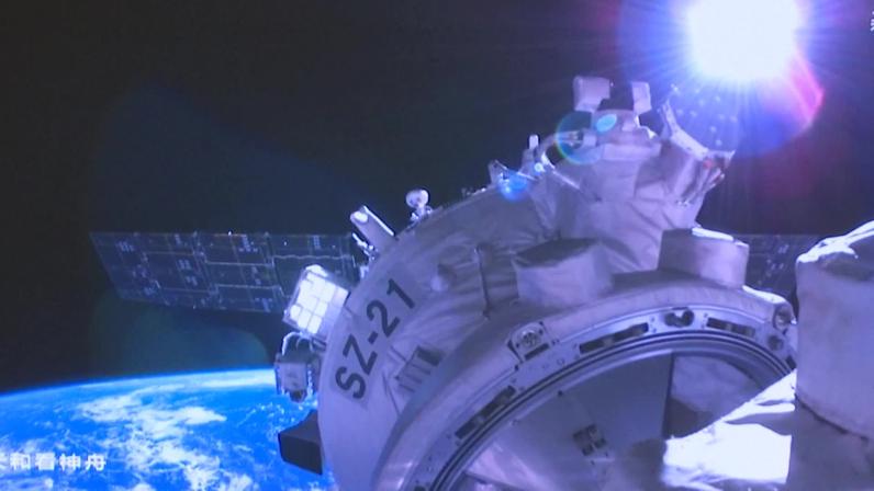 国内航班换乘__国航换乘需要重新托运吗