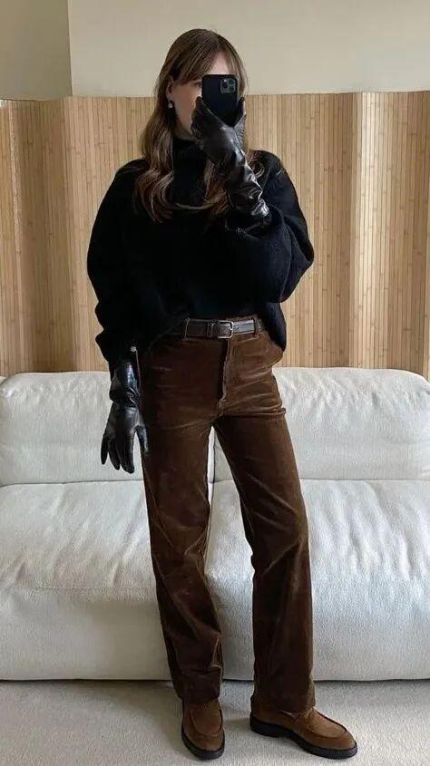 灰色裤子配棕色上衣好看吗_灰棕色裤子_