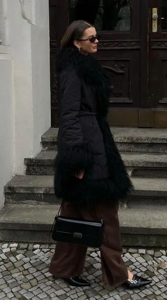 灰棕色裤子_灰色裤子配棕色上衣好看吗_