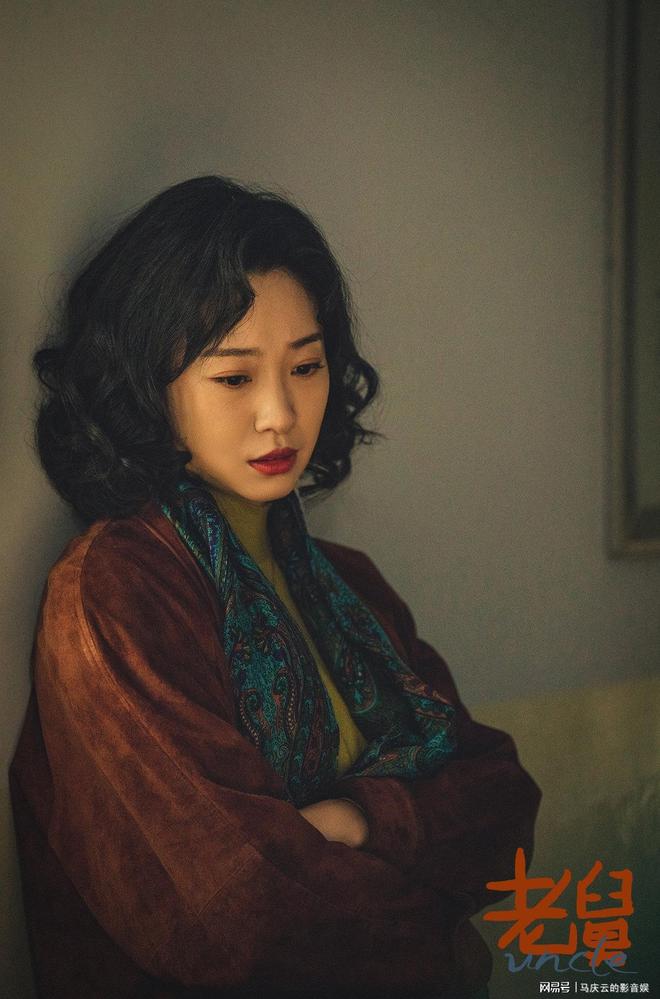 画像中的老妇人在哪里_老画像保存的方法_