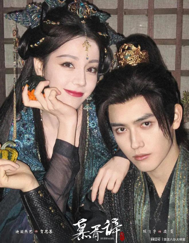 好家伙️三大平台对垒比拼,各家“王炸剧”频出,谁能拔得头筹__好家伙️三大平台对垒比拼,各家“王炸剧”频出,谁能拔得头筹