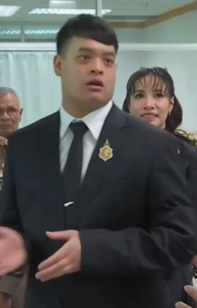 泰国僧王叫什么名字__泰国僧王和国王