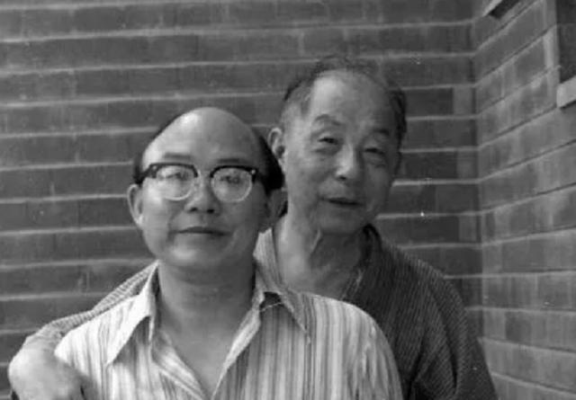 _老外游故宫视频_老外在故宫拍老照片