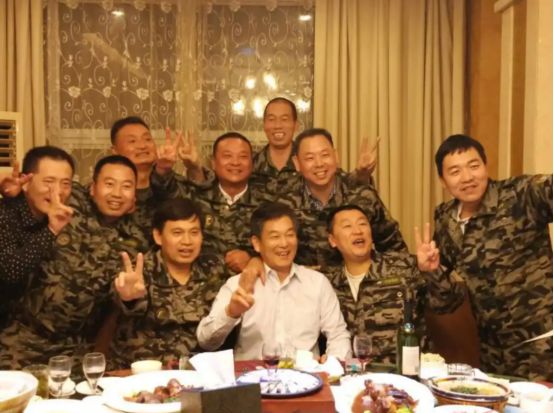 _30年战友聚会主持词_战友聚会短信通知