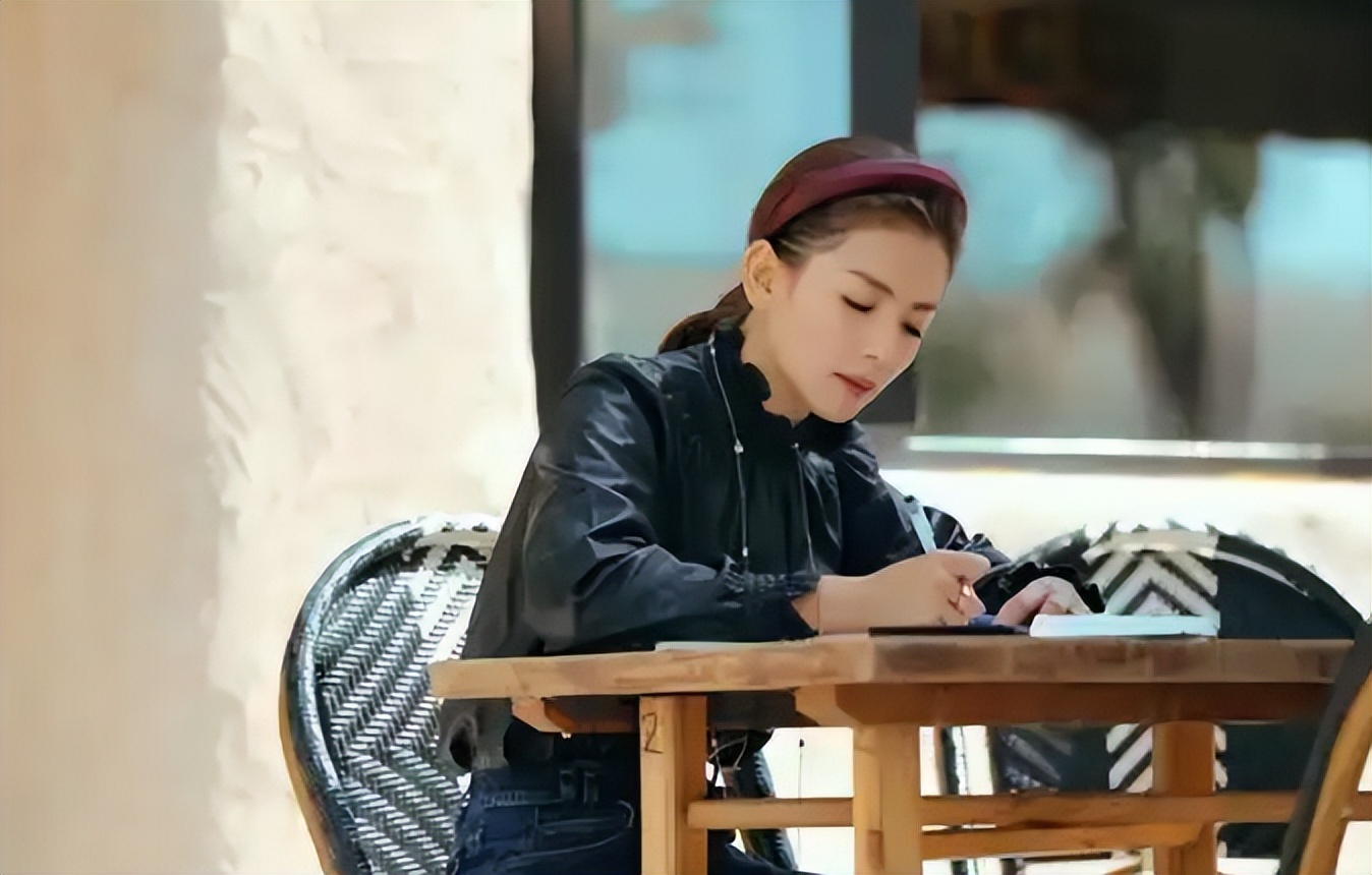 _诈骗13.9亿、金条茅台垫桌腿，王丽坤"豪门"成噩梦 ，刘涛深受其害_诈骗13.9亿、金条茅台垫桌腿，王丽坤"豪门"成噩梦 ，刘涛深受其害