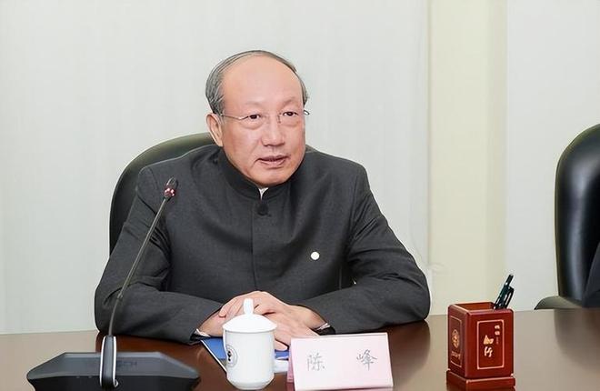 比恒大还惨！中国第二大民企轰然倒塌，负债7500亿，创始人被带走__比恒大还惨！中国第二大民企轰然倒塌，负债7500亿，创始人被带走