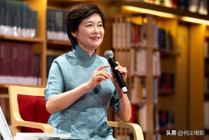 父亲身价亿万，母亲央视名嘴敬一丹，她嫁英国老公扎根农村做公益__父亲身价亿万，母亲央视名嘴敬一丹，她嫁英国老公扎根农村做公益