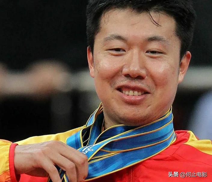 她是知名90后主持人，嫁篮球巨星儿女双全，继子与亲儿子相差20岁__她是知名90后主持人，嫁篮球巨星儿女双全，继子与亲儿子相差20岁