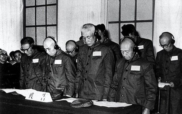 1959 年，特赦后的邱行湘打算去做搬运工糊口，周总理了解情况后告诉他：“你是国家干部啊！”__1959 年，特赦后的邱行湘打算去做搬运工糊口，周总理了解情况后告诉他：“你是国家干部啊！”