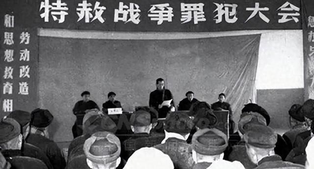 _1959 年，特赦后的邱行湘打算去做搬运工糊口，周总理了解情况后告诉他：“你是国家干部啊！”_1959 年，特赦后的邱行湘打算去做搬运工糊口，周总理了解情况后告诉他：“你是国家干部啊！”