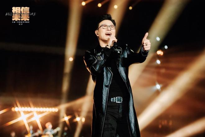 章子怡家醒醒哪年出生__章子怡太爱醒宝