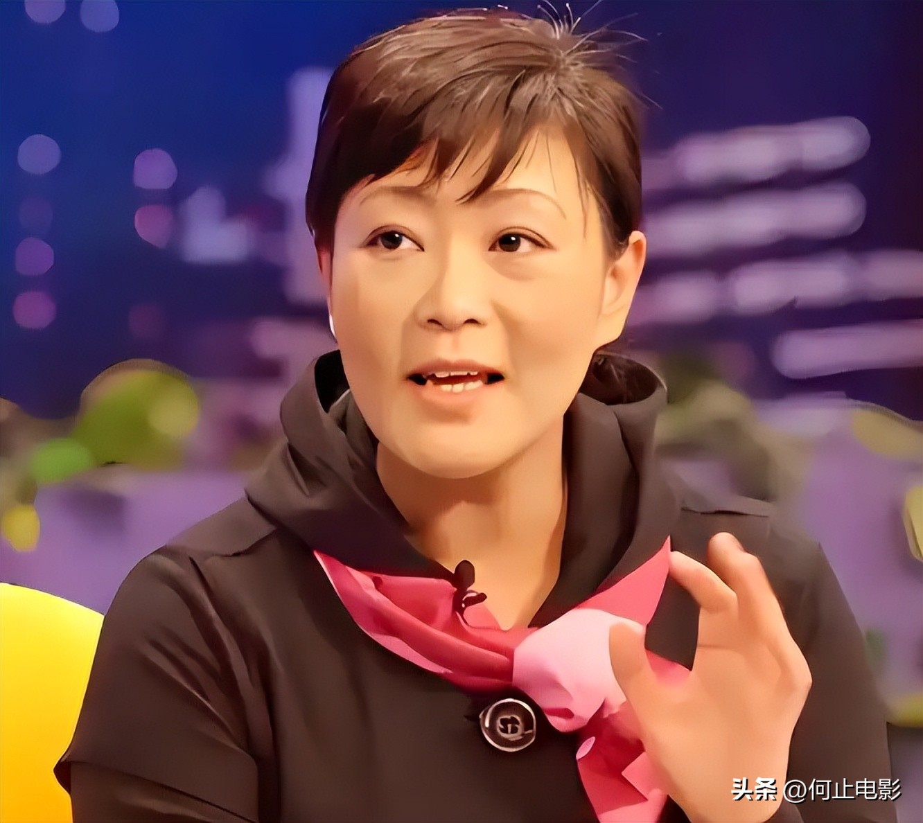 戴侯耀文_侯耀文的妻子照片_