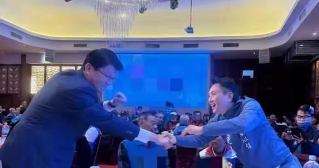 形容尴尬处境的诗词__上海介援队健康管理有限公司