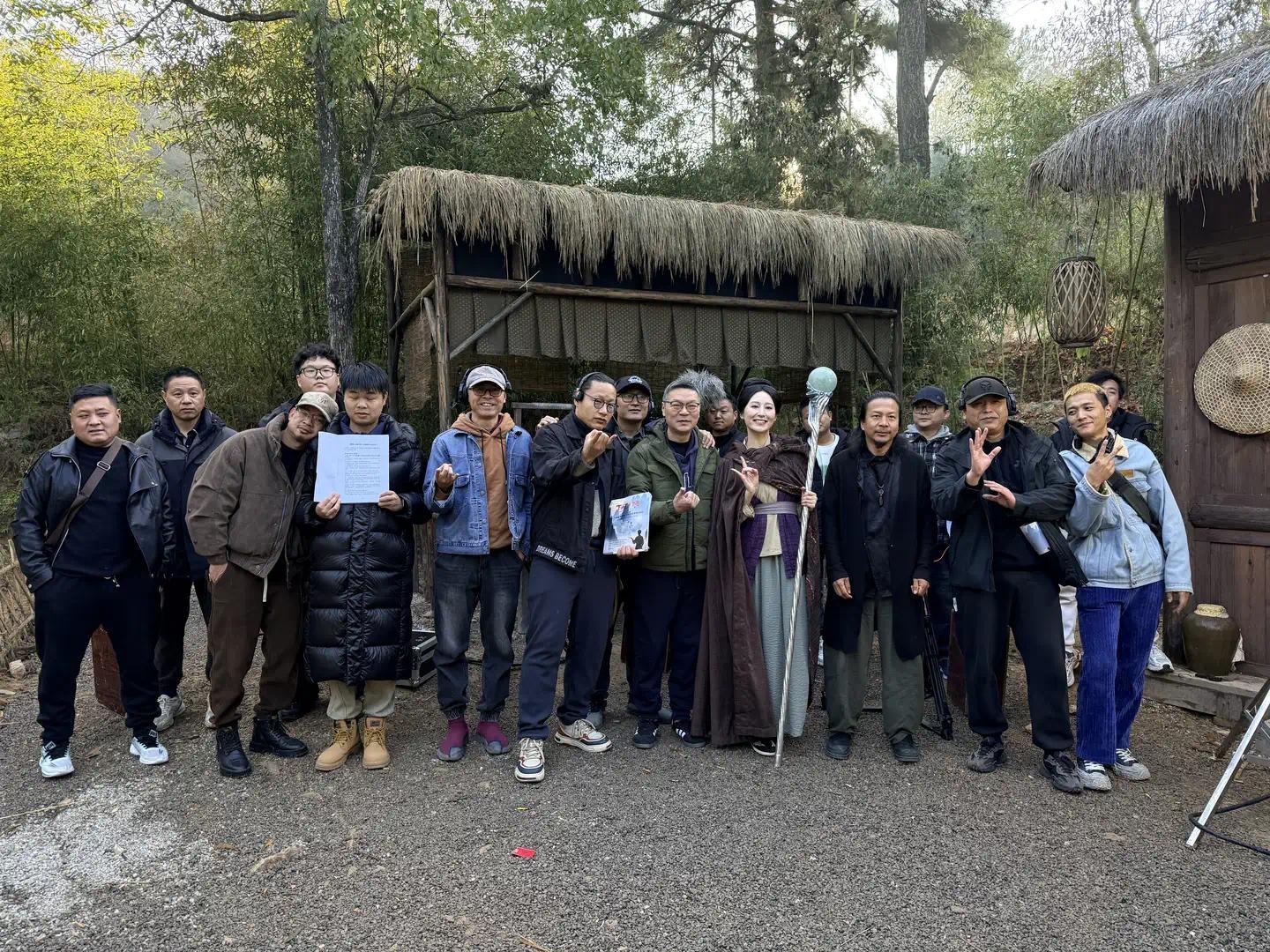 《雁荡山里雁归时》开机仪式举行 影视加文旅深度呈现浙南人文__《雁荡山里雁归时》开机仪式举行 影视加文旅深度呈现浙南人文