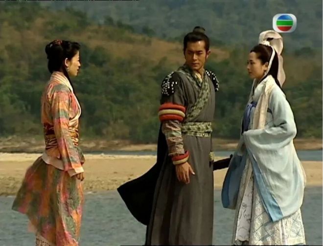 爱情虐心电影排行网剧_泰剧心的唯一第一集视频看_