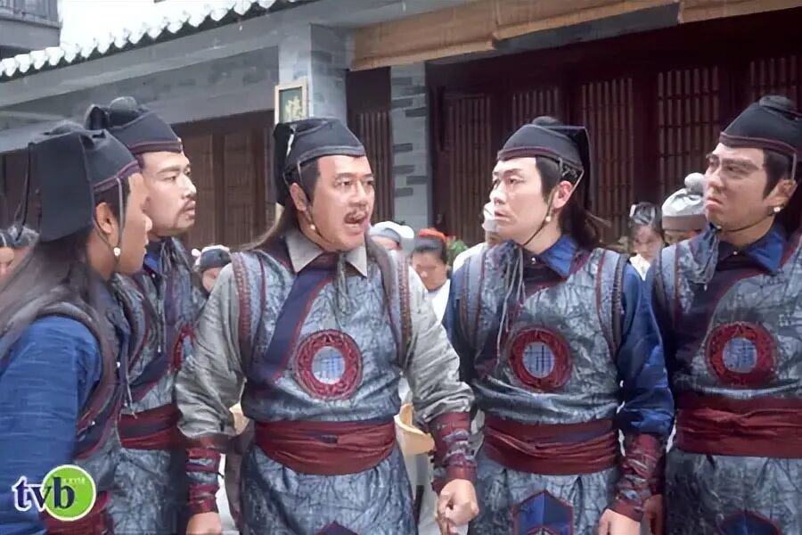 太想红，“艳星”的“黄”色探索_太想红，“艳星”的“黄”色探索_