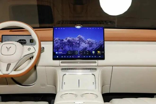 _岚图泰山12月29日交付，奢华气场不输劳斯莱斯库里南，仅售37.99万_岚图泰山12月29日交付，奢华气场不输劳斯莱斯库里南，仅售37.99万