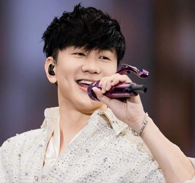 _薛之谦和林俊杰_薛之谦林俊杰谁更火