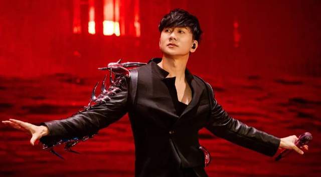 _薛之谦林俊杰谁更火_薛之谦和林俊杰