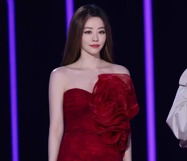 薛之谦林俊杰谁更火_薛之谦和林俊杰_