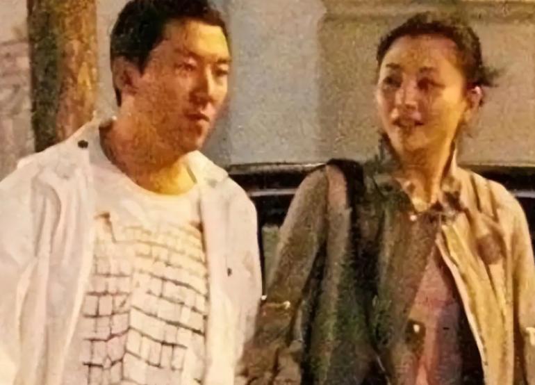 _李小冉闺蜜团_李小冉闺蜜谢娜