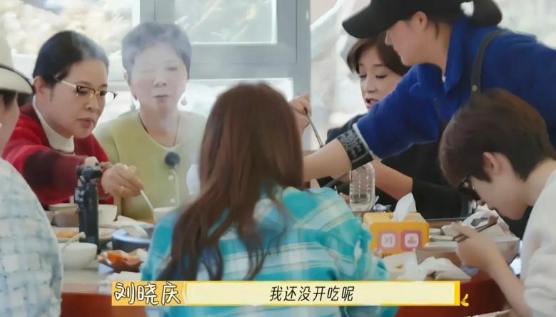 _李小冉闺蜜团_李小冉闺蜜谢娜