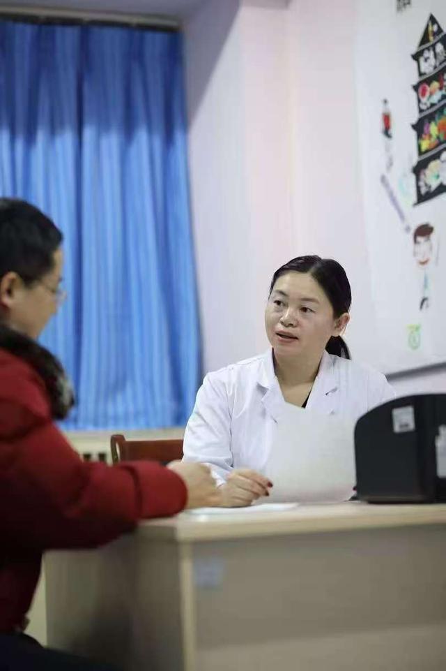 au过度主要损伤的脏腑是_过度心理补偿_