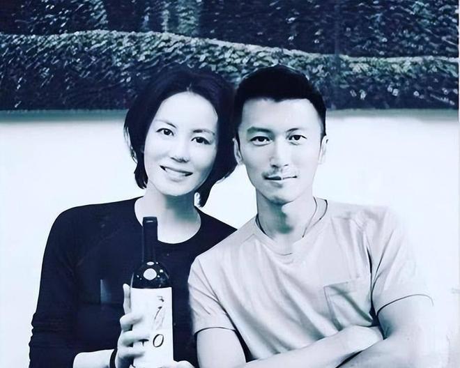 王菲谢霆锋张柏芝感情线__王菲谢霆锋张柏芝知乎