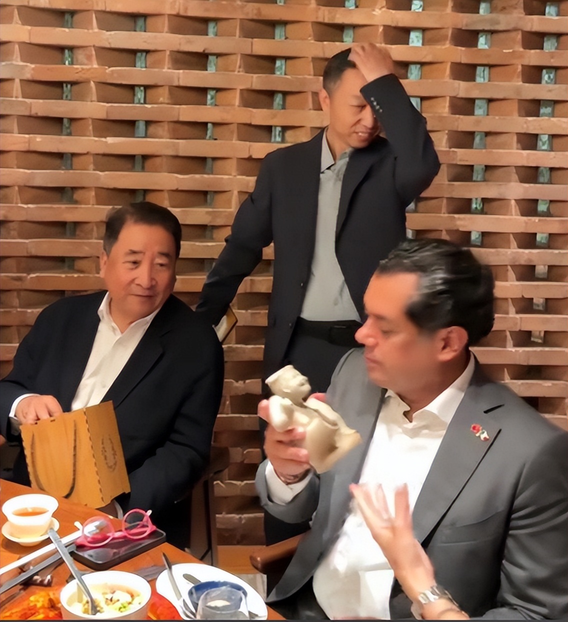 郭德纲说姜昆__郭德纲谈姜昆