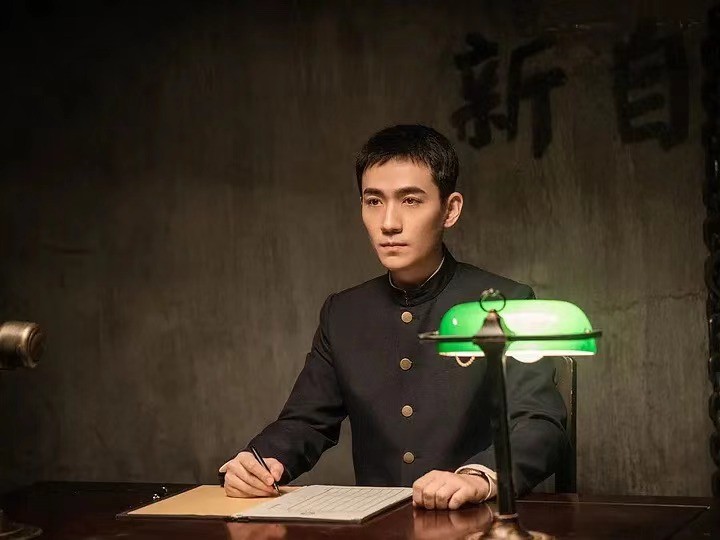 金城武近照身形发福__朱一龙整容了吗