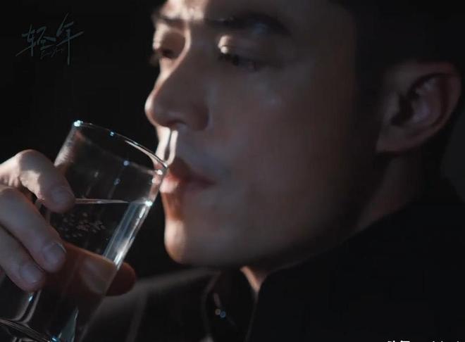 霍建华大热剧_霍建华钟汉良抢资源_