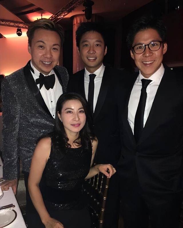 _娶妻旺三代！44岁郭晶晶再次官宣喜讯，让霍震霆和香港豪门沉默了_娶妻旺三代！44岁郭晶晶再次官宣喜讯，让霍震霆和香港豪门沉默了