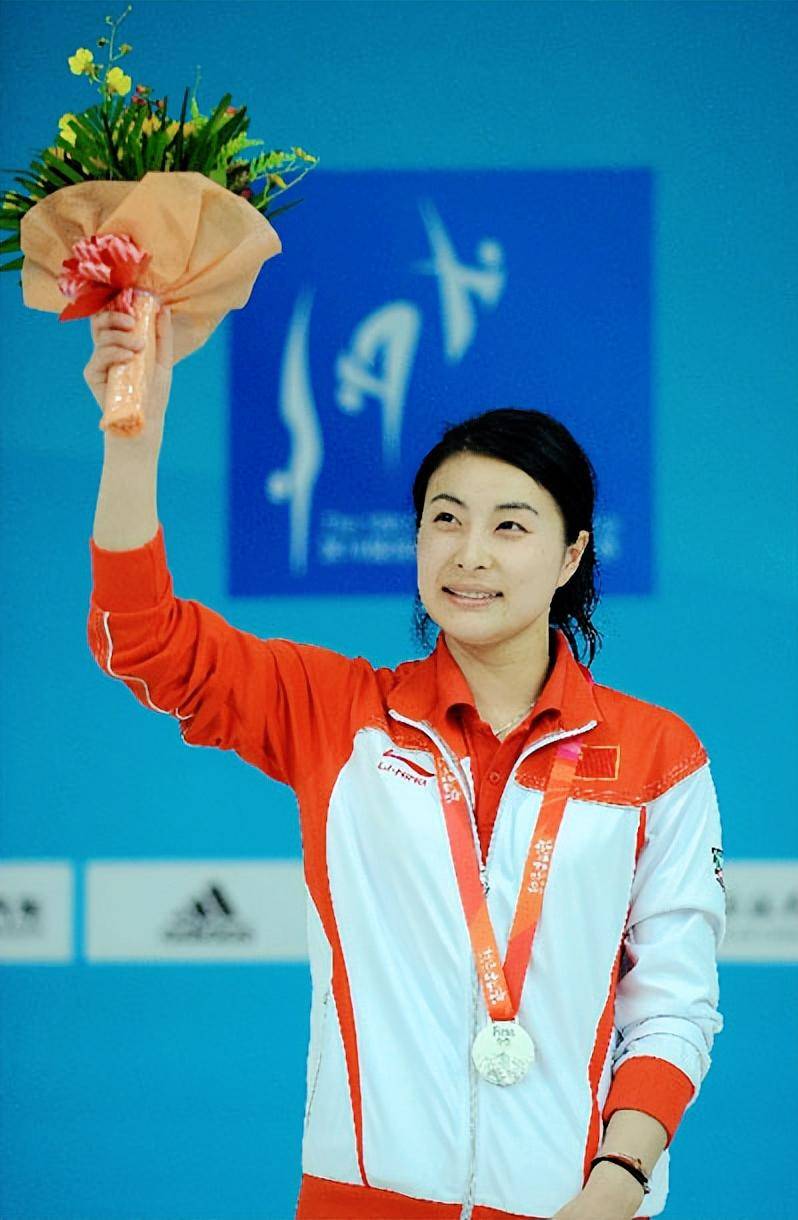 娶妻旺三代！44岁郭晶晶再次官宣喜讯，让霍震霆和香港豪门沉默了__娶妻旺三代！44岁郭晶晶再次官宣喜讯，让霍震霆和香港豪门沉默了