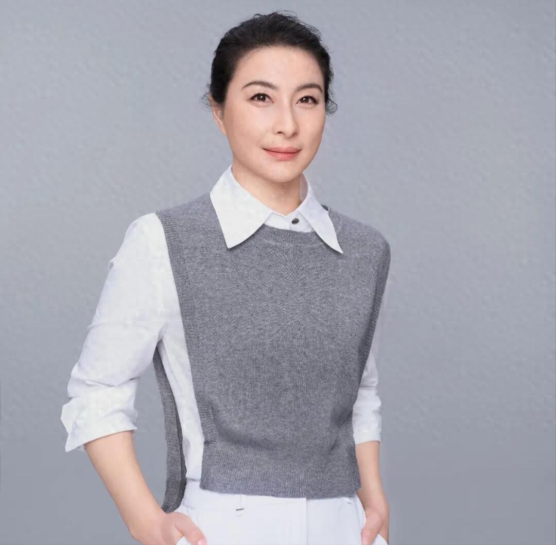 娶妻旺三代！44岁郭晶晶再次官宣喜讯，让霍震霆和香港豪门沉默了__娶妻旺三代！44岁郭晶晶再次官宣喜讯，让霍震霆和香港豪门沉默了