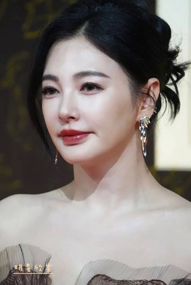 _张雨绮迷人_张雨绮张萌