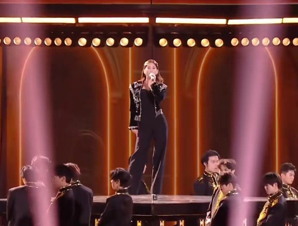 _孟子义杨幂_杨幂2015参加那个跨年晚会