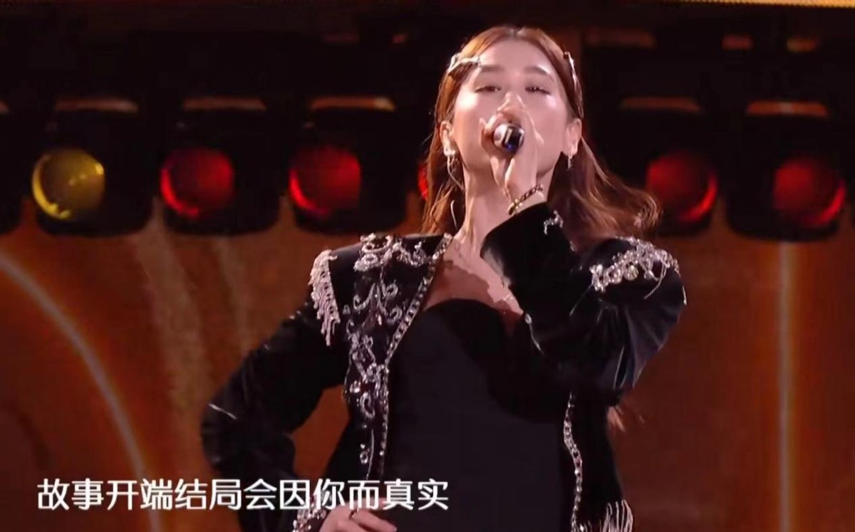 孟子义杨幂_杨幂2015参加那个跨年晚会_