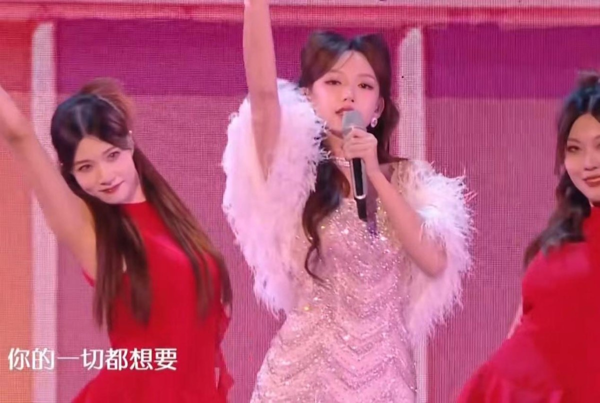 _孟子义杨幂_杨幂2015参加那个跨年晚会