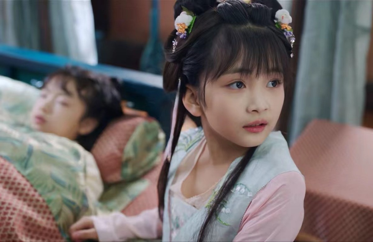 才播5集，冲到榜单第一，剧情过瘾，《白月梵星》成功让观众入坑_才播5集，冲到榜单第一，剧情过瘾，《白月梵星》成功让观众入坑_