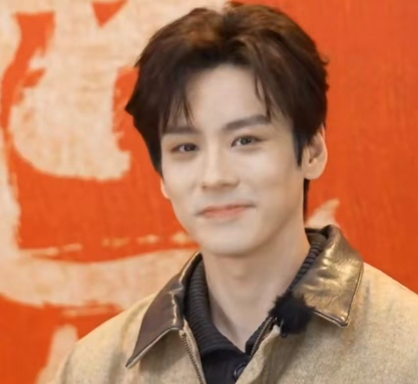 _李现杨紫图片高清壁纸_感觉是杨紫喜欢张一山