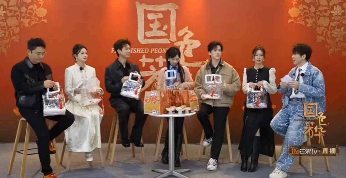 感觉是杨紫喜欢张一山__李现杨紫图片高清壁纸