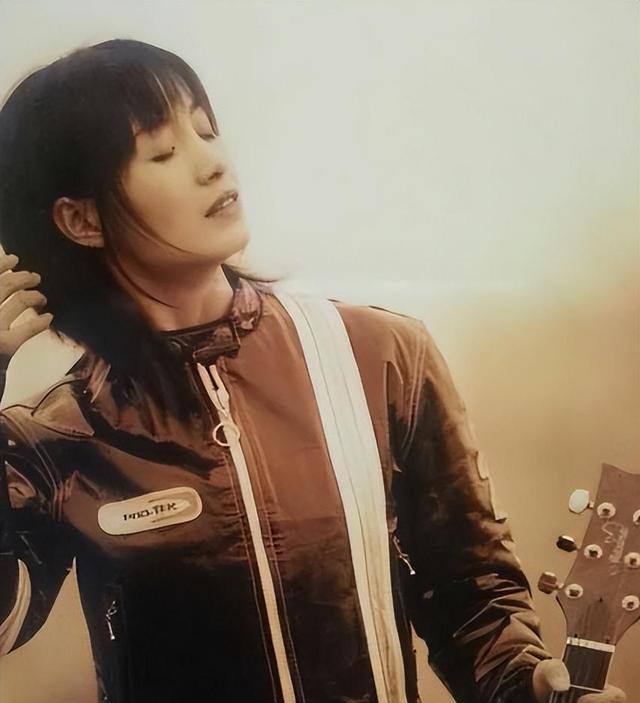 春晚强行感动_朝鲜女兵退伍无人敢娶_