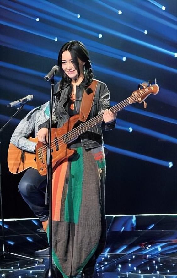 朝鲜女兵退伍无人敢娶__春晚强行感动