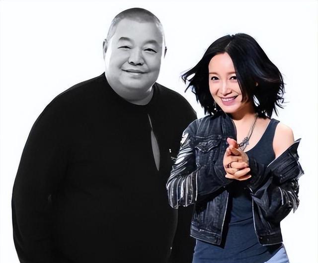 _春晚强行感动_朝鲜女兵退伍无人敢娶