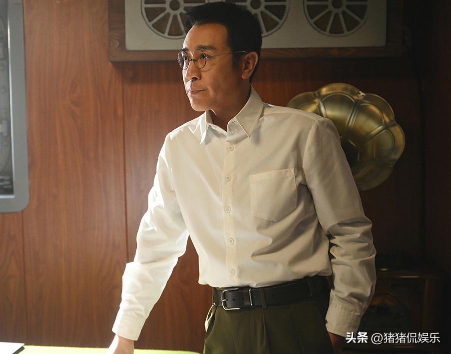 继《潜伏》后，孙红雷再携谍战剧来袭，看清演员阵容，要爆了_继《潜伏》后，孙红雷再携谍战剧来袭，看清演员阵容，要爆了_