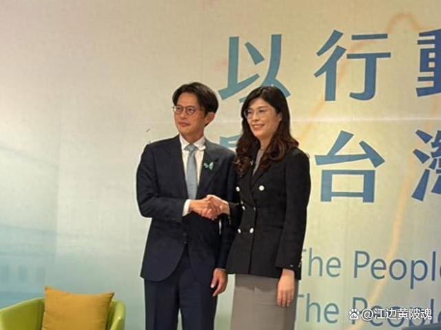 蓝营分裂危机：蒋万安与江启臣齐声谴责，陈玉珍愤怒反击郑丽文的独树一帜__蓝营分裂危机：蒋万安与江启臣齐声谴责，陈玉珍愤怒反击郑丽文的独树一帜