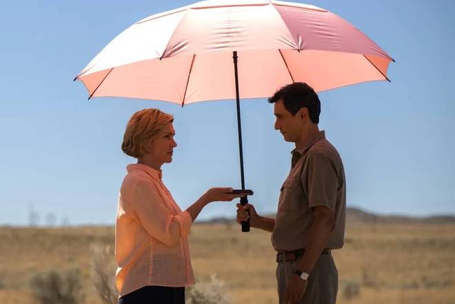 库克发了张疑似 AI 生图，把反 AI 神剧《同乐者》给背刺了_库克发了张疑似 AI 生图，把反 AI 神剧《同乐者》给背刺了_