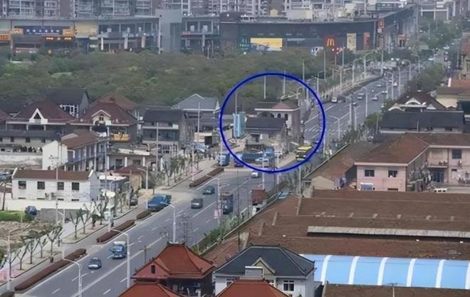 _“不给6套房加1个亿，不搬”，钉子户张新国坚守14年，终败给现实_“不给6套房加1个亿，不搬”，钉子户张新国坚守14年，终败给现实